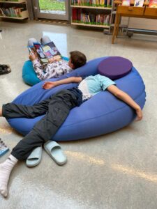 2A_Lesen, zeichnen und entspannen_Bild1_MAT